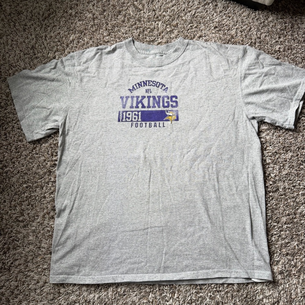 Minnesota Vikings Short Sleeve Shirt Gray Mens Size XL NFL Team Apparel